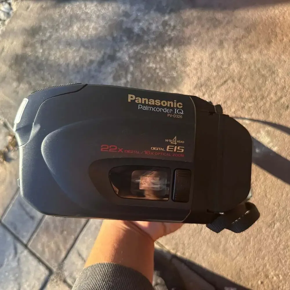 PANASONIC PALMCORDER IQ PV-IQ-D426